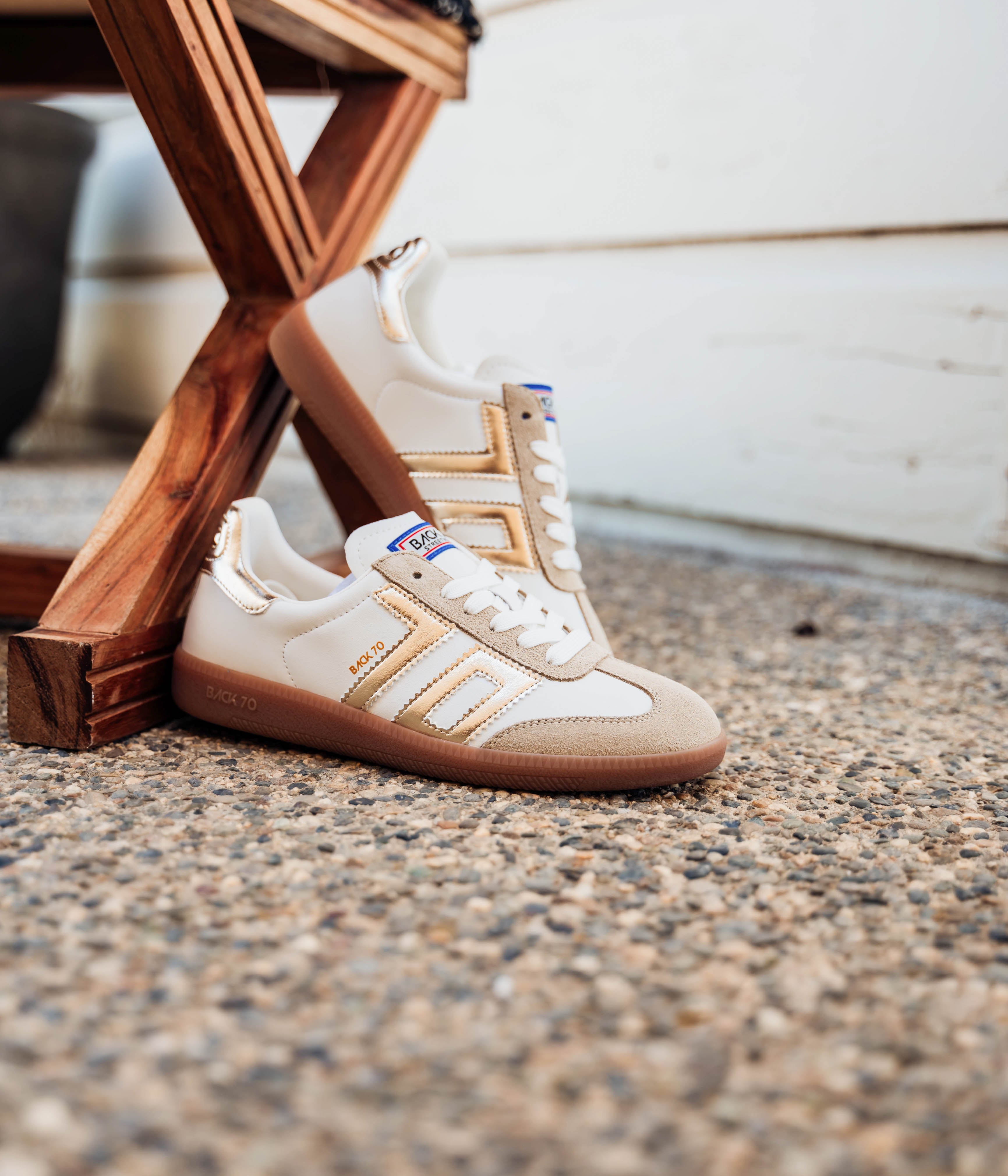 Cloud Sneakers in Beige and Gold