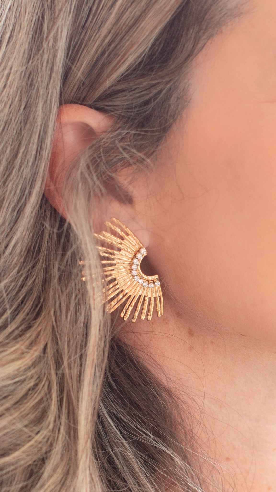 Lynn Burst Earrings in Gold